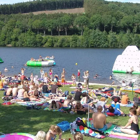 Lakeside Hideaway, Cleaning Included * Hallschlag